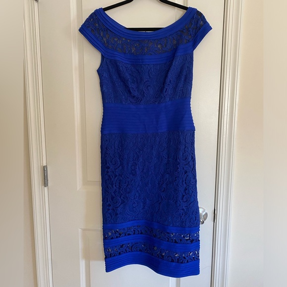 Tadashi shoji size 4 lace midi dress - Picture 1 of 3